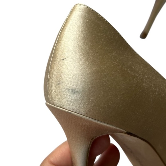Manolo Blahnik Nadira Champagne Satin Heels Crystal Embellishment  7.5 US - Picture 6 of 16